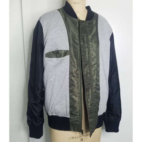 Men's Green Bomber Jacket with Tiger Graphic - Picture 8 of 11